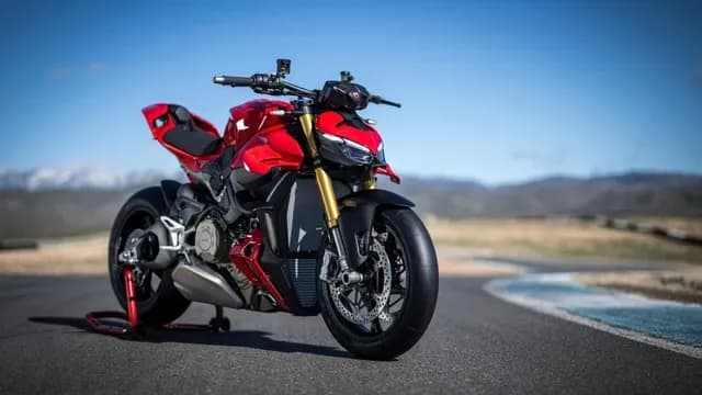 2025 Ducati Streetfighter V2 Launched in India at ₹17.50 Lakh