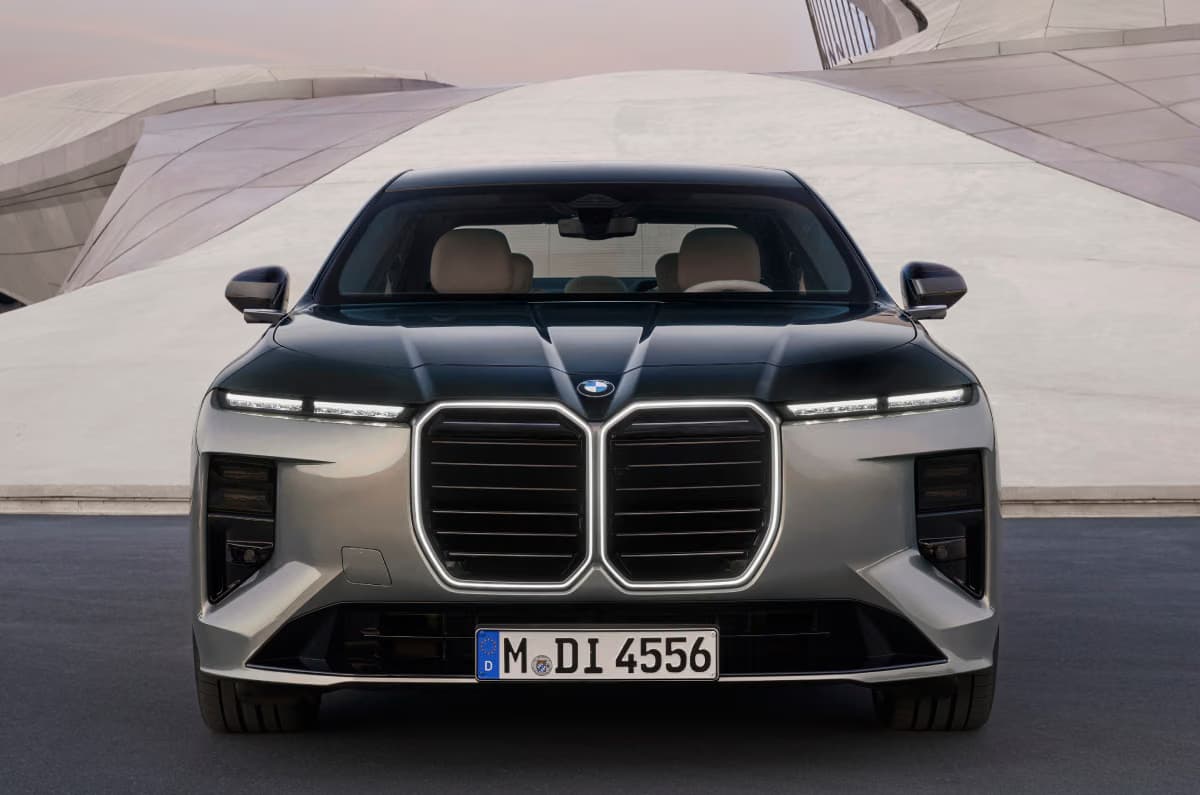 BMW's Flagship Facelift Lands: Is The New 7 Series & i7 Worth Your Crore?