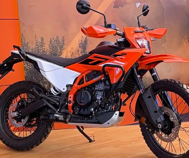 KTM Launches Export-Spec 390 Enduro R at Rs 3.54 Lakh