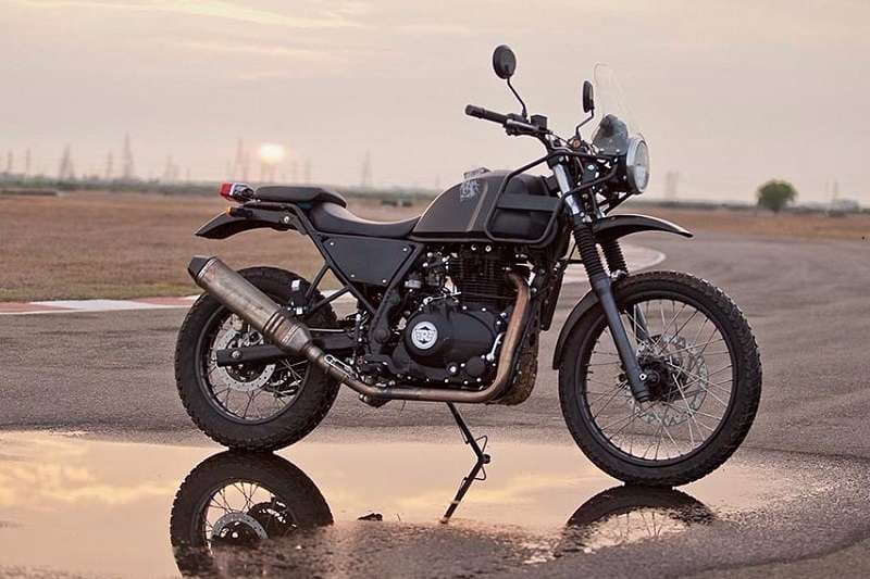 Royal Enfield's Big Gun Spotted: The Himalayan 750 Breaks Cover in Ladakh