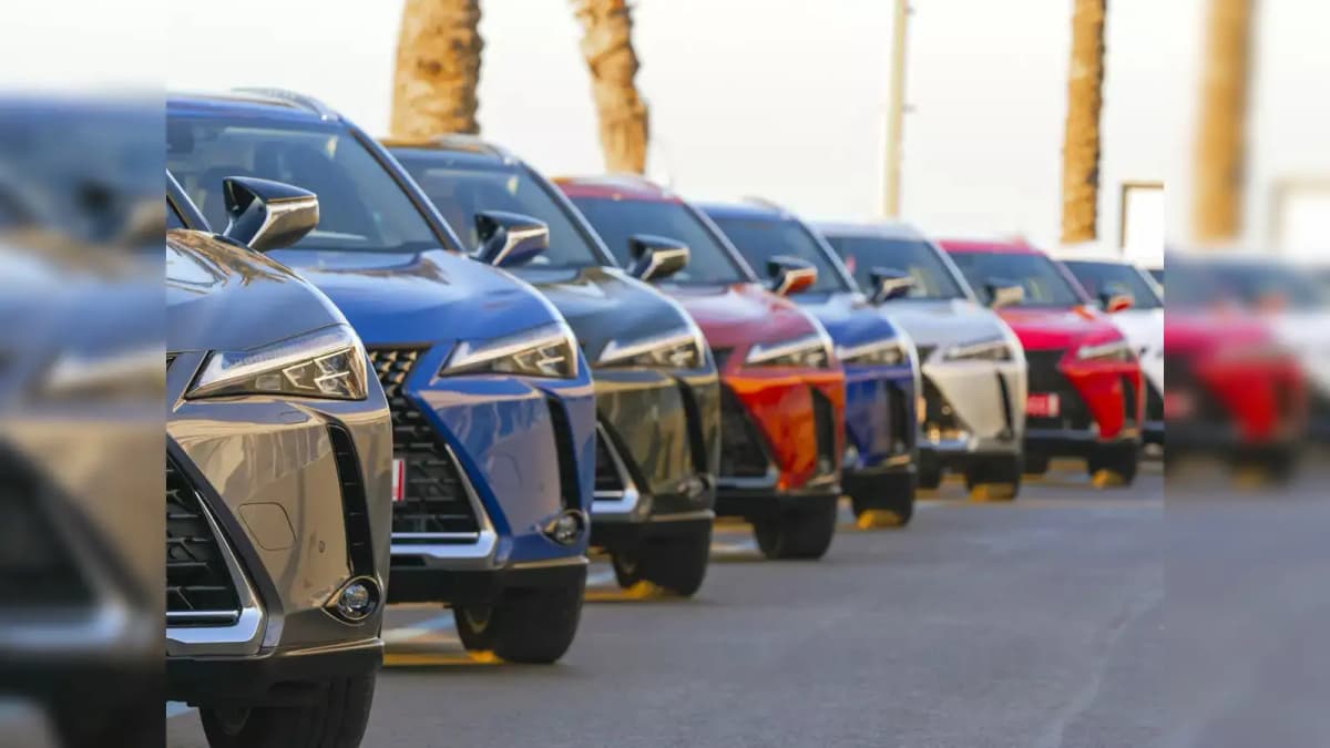 GST Council Meeting 2025: Small Cars, Bikes Under 350cc, and Three-Wheelers Get Cheaper with 18% GST