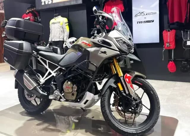 V-Strom SX 250 vs Apache RTR 310: Which is better for you?