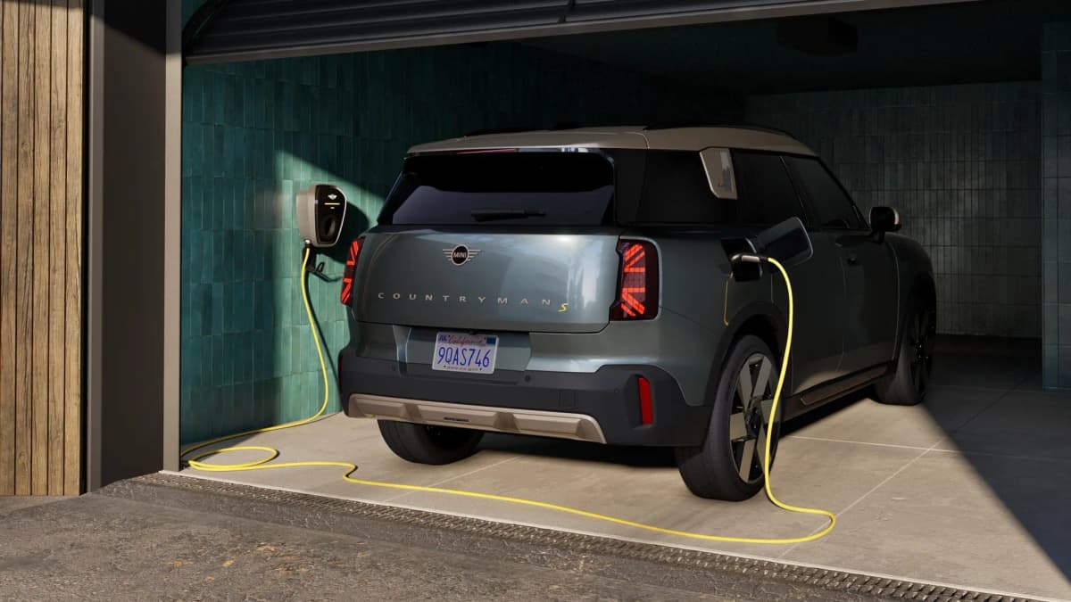 mini-U25-teaser-bev-wide.webp
