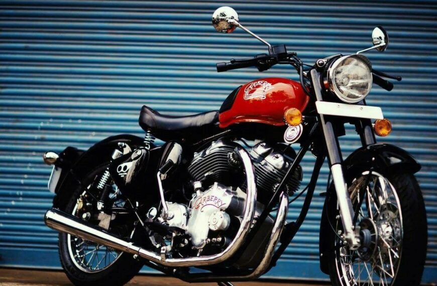 Royal Enfield 750